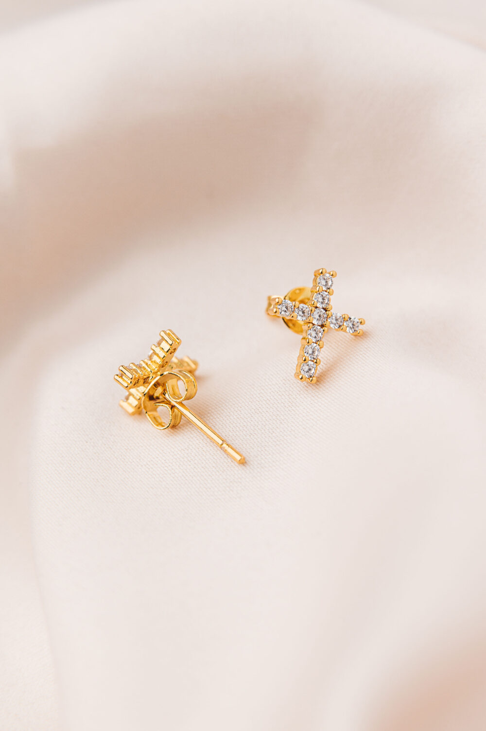 Keresztes fülbevaló